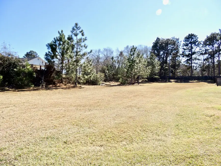 33 W Chanticleer Dr., Hattiesburg, MS 39402 - Image #3
