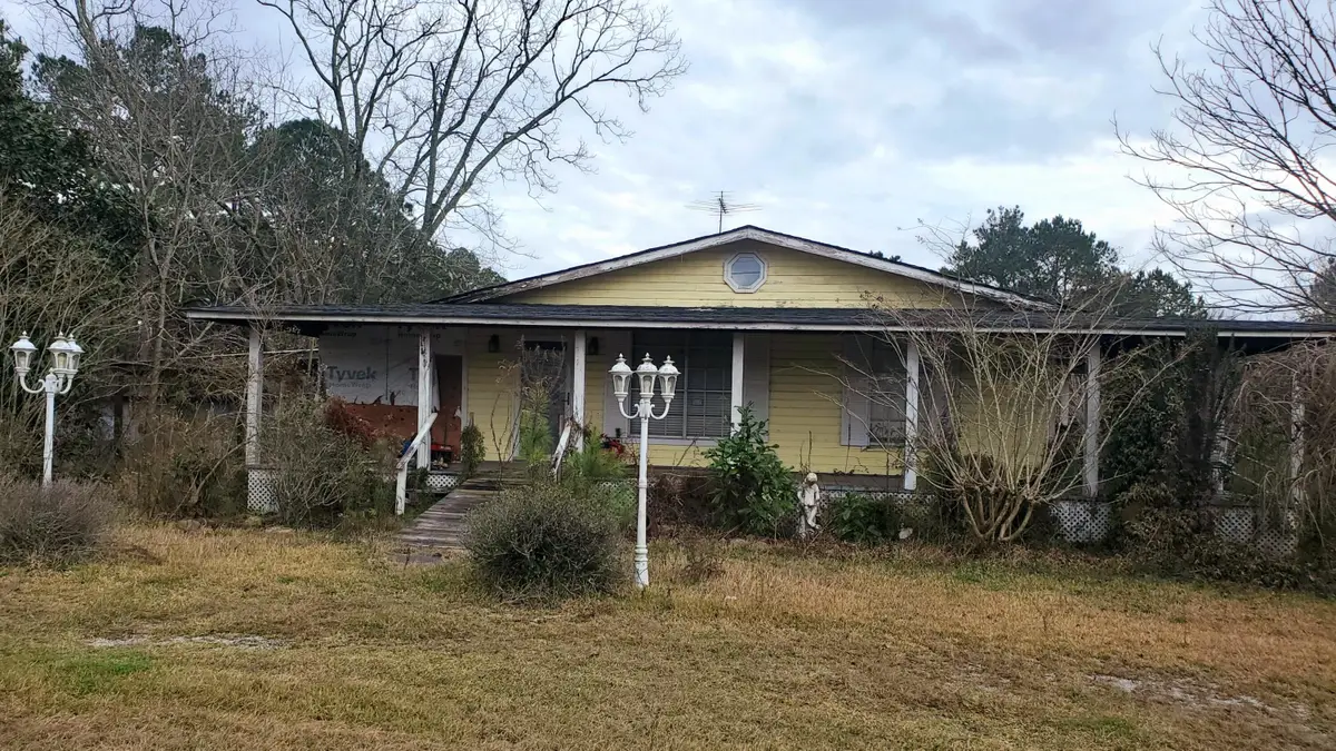 76 Reid Rd., Laurel, MS 39443 - #1