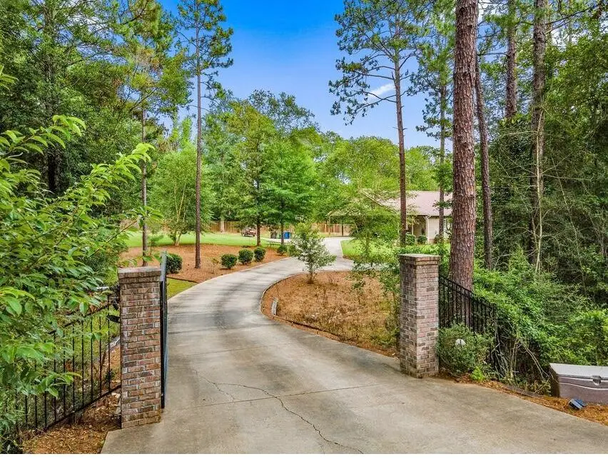 1078 N Lake Estates, Hattiesburg, MS 39402 - Image #2