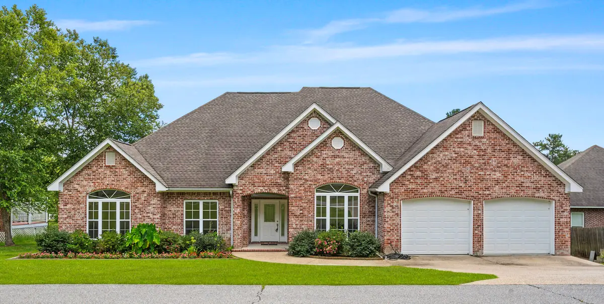 66 W Shore Dr., Hattiesburg, MS 39402 - Image #1