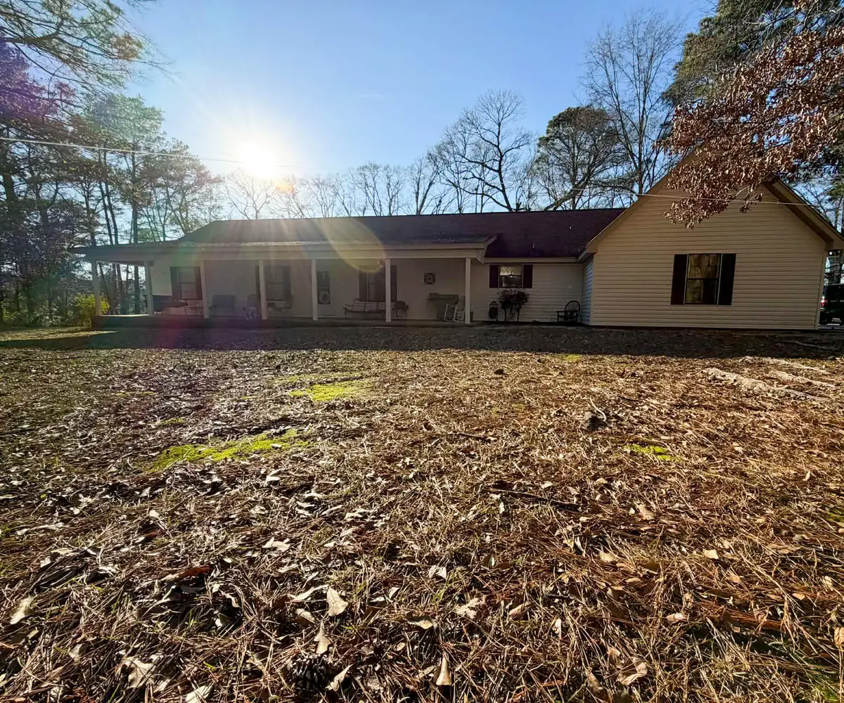85 W Lake, Hattiesburg, MS 39402 - Image #1