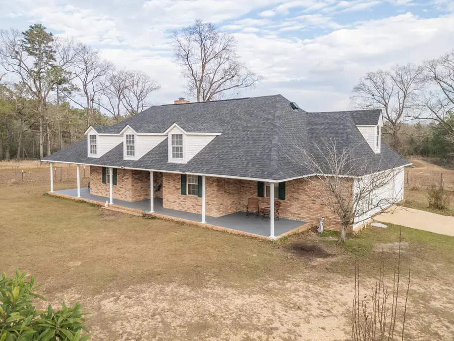 523 Dunnam Rd., Leakesville, MS 39451 - #3