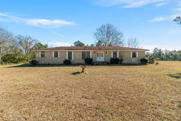 180 Ralston Rd., Hattiesburg, MS 39401