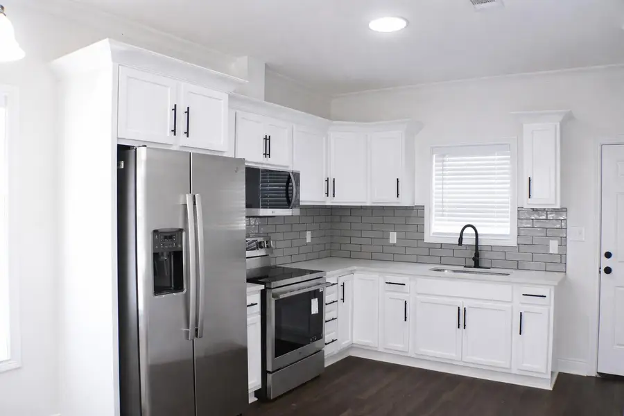 2310 Glendale Ave., Hattiesburg, MS 39401 - #3