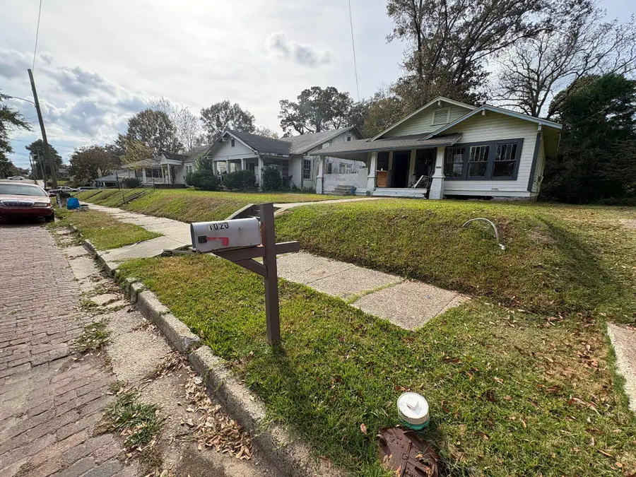 1020 N 8th Ave., Laurel, MS 39440 - #2