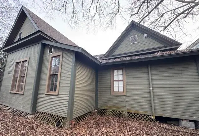 708 Rebecca Ave., Hattiesburg, MS 39401 - #2