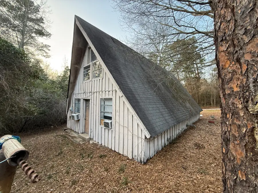 39 Shelby Speights Dr., Purvis, MS 39475 - #3