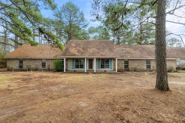 159 Rogers Rd., Hattiesburg, MS 39401