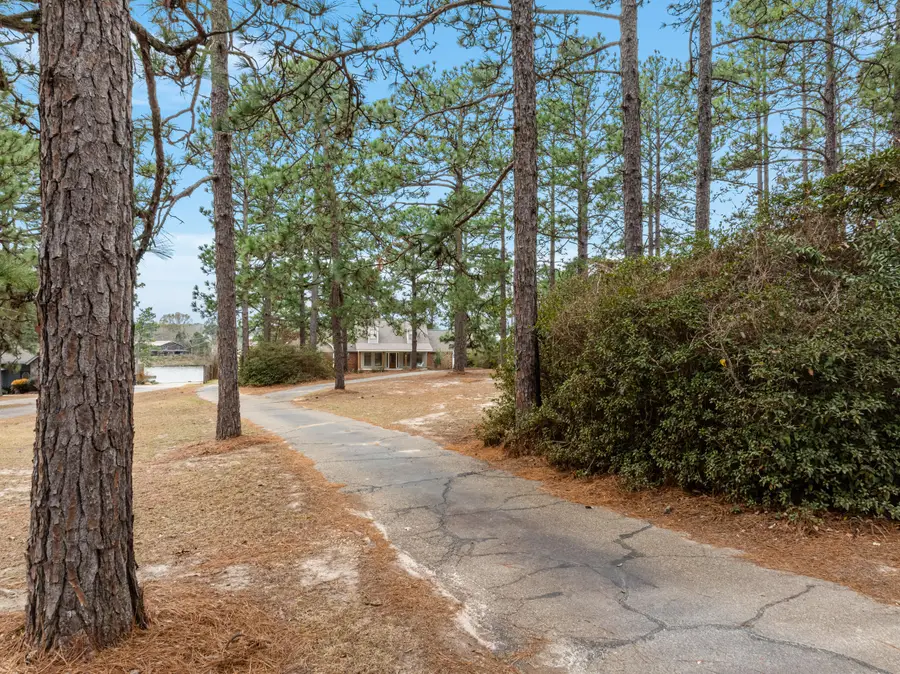 77 Baracuda Dr., Hattiesburg, MS 39402 - #3