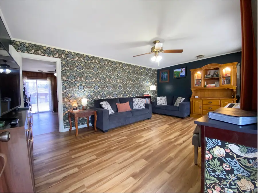 806 Main St., Purvis, MS 39475 - #3