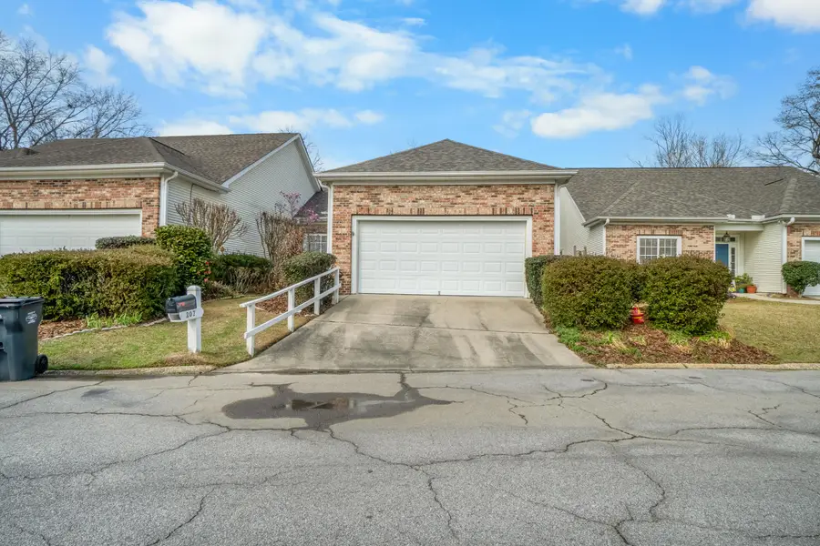 207 Georgetown Ln., Hattiesburg, MS 39402 - #2