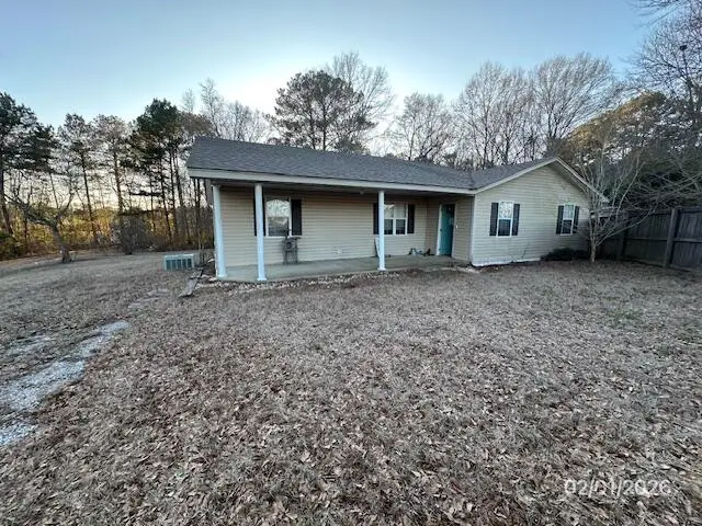 309 Lebanon Rd., Laurel, MS 39443 - #1