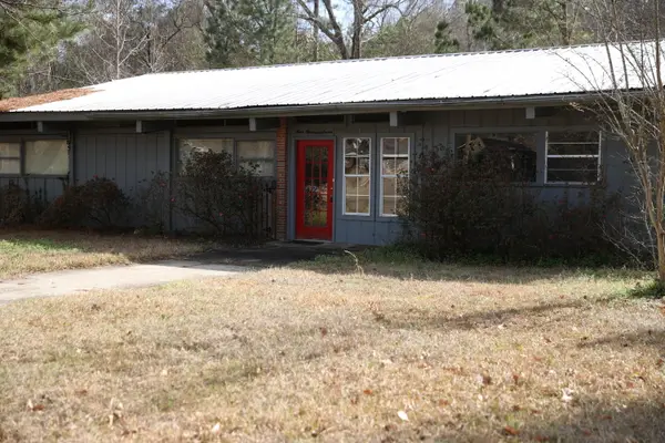 907 Maple Ave., Lumberton, MS 39455