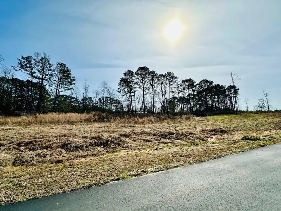 27 Forest Glen Dr., Laurel, MS 39443 - #2