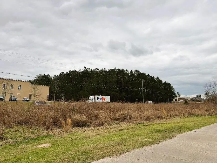 0000 Weathersby Rd., Hattiesburg, MS 39402 - #3