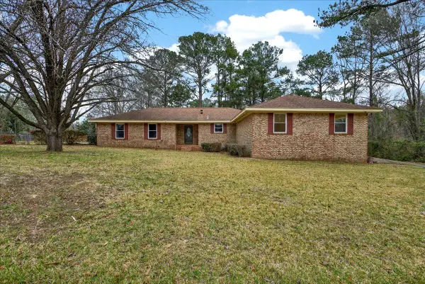 207 Bryant St., Petal, MS 39465