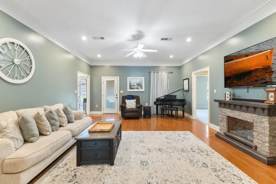 18 Clay Dr., Petal, MS 39465 - #3