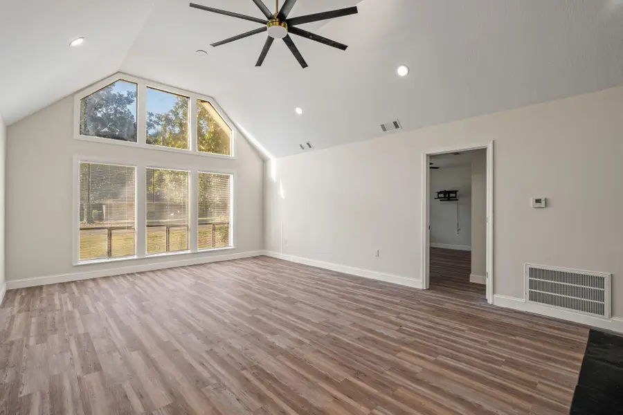 113 Continental Dr., Hattiesburg, MS 39402 - #3