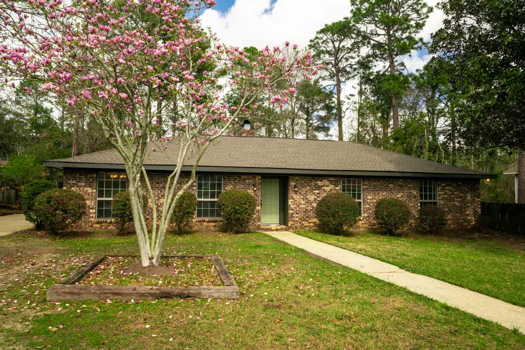 12 Delond Pl, Hattiesburg, MS 39402 - #1