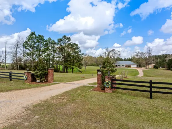 152 Hwy 42, Sumrall, MS 39482