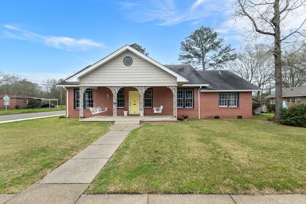 125 S 12th Ave., Hattiesburg, MS 39401