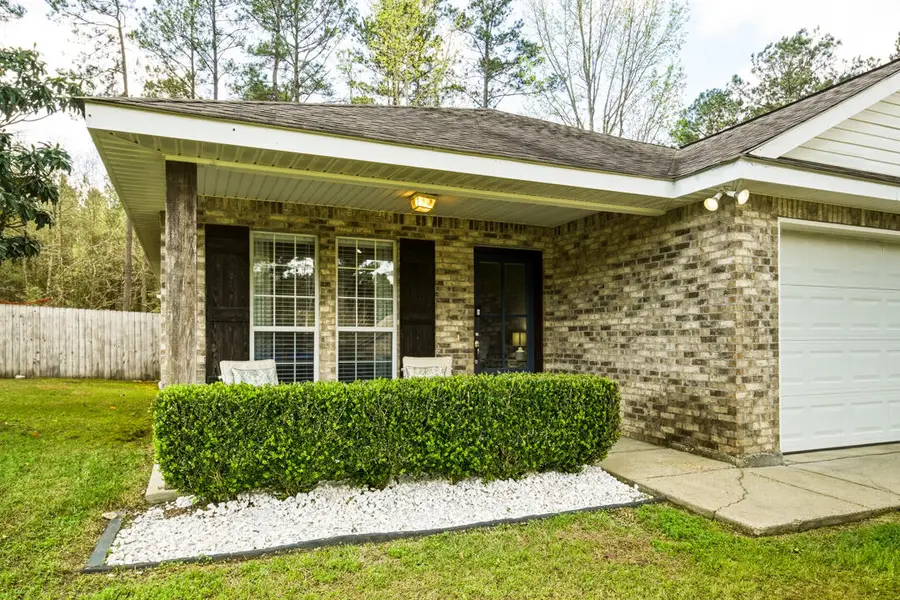 119 Hemingway Dr., Sumrall, MS 39482 - #3