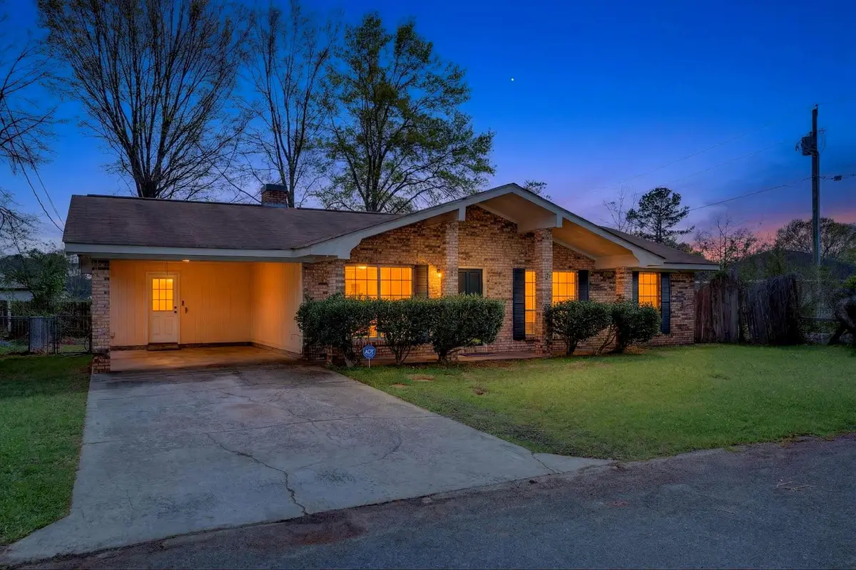 15 Southern Ln., Hattiesburg, MS 39402 - #1