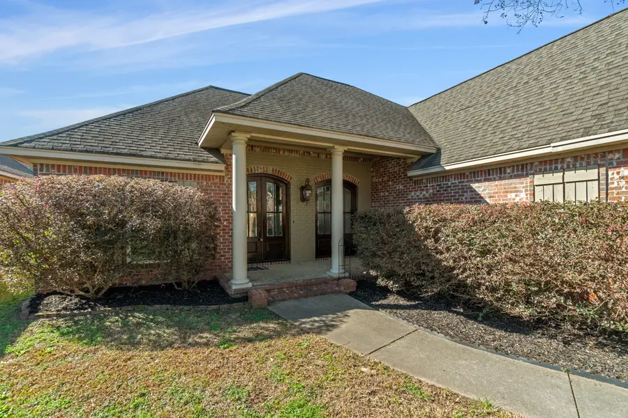 21 Village Dr., Hattiesburg, MS 39402 - #3
