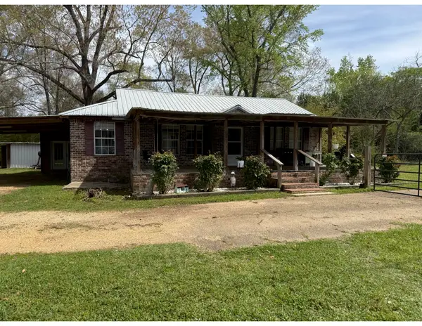 910 Cupit St., Columbia, MS 39429