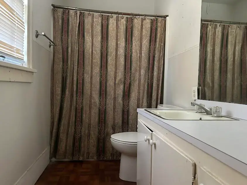 2006 Mamie St., Hattiesburg, MS 39401 - #2