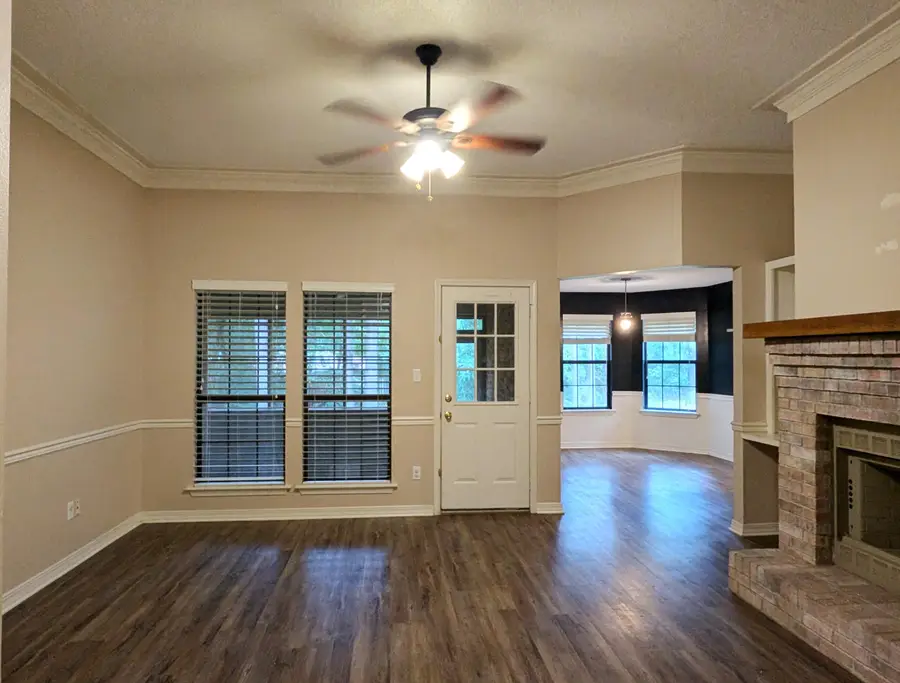 107 Raintree Dr., Hattiesburg, MS 39402 - #2