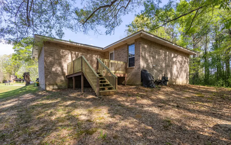 423 Sam Rayburn Dr., Hattiesburg, MS 39402 - #3