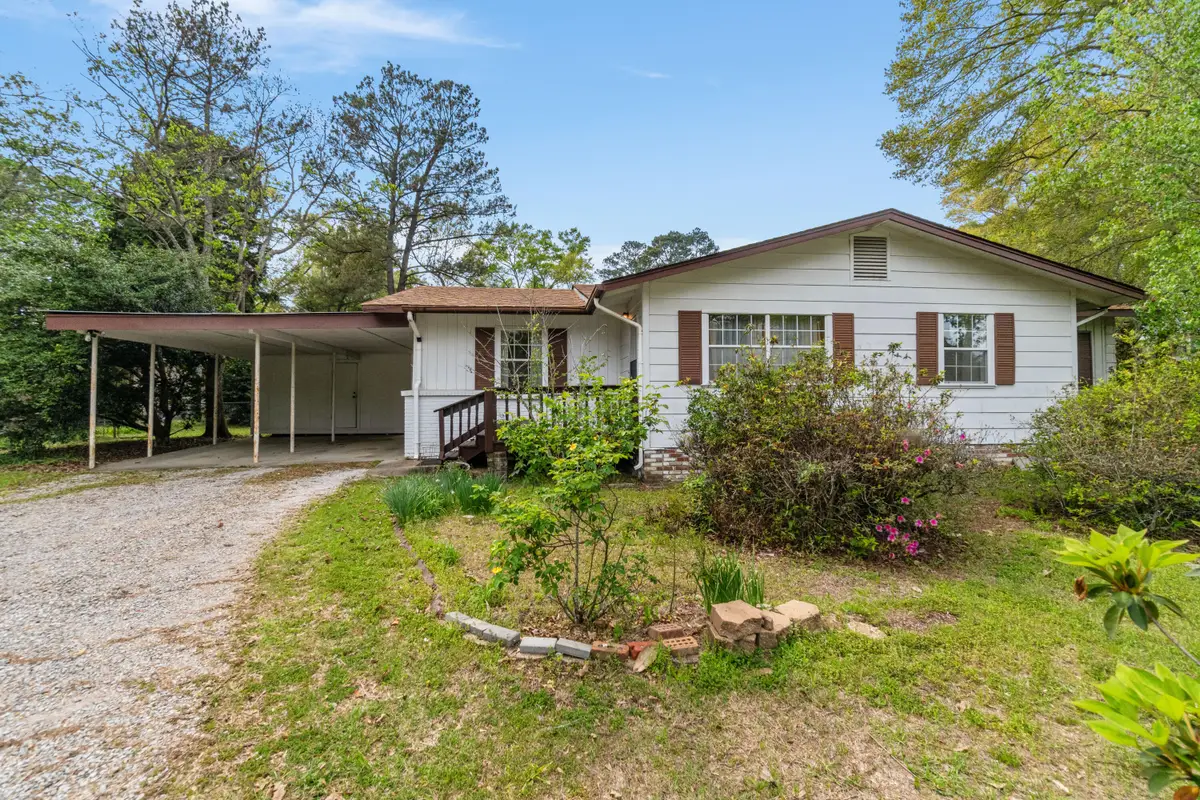 37 Archie Smith Rd., Hattiesburg, MS 39402 - #1