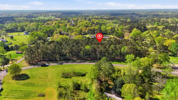 3082 Oak Grove Rd., Hattiesburg, MS 39402