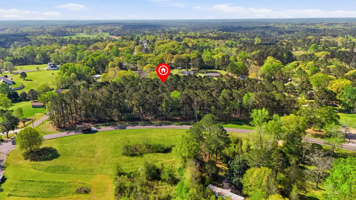 3078 Oak Grove Rd., Hattiesburg, MS 39402 - #1