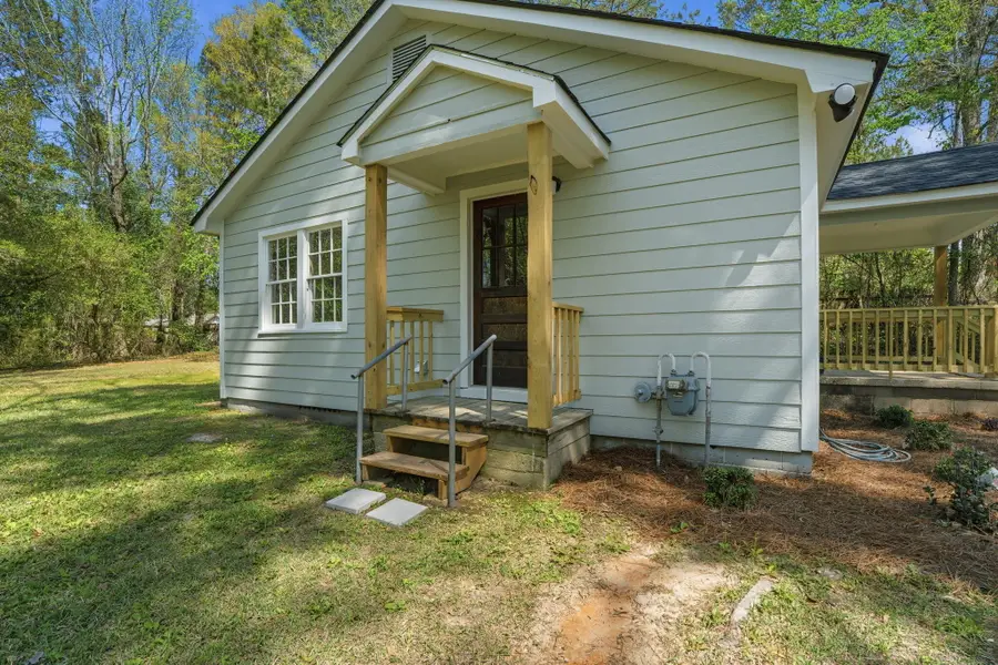 18 E 2nd Ave., Bay Springs, MS 39422 - #2
