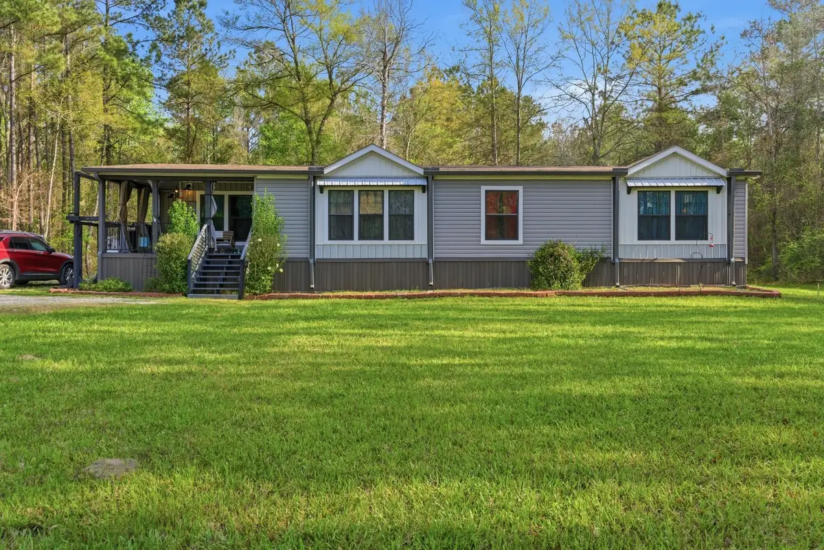 70 Page Dr., Moselle, MS 39459 - #1