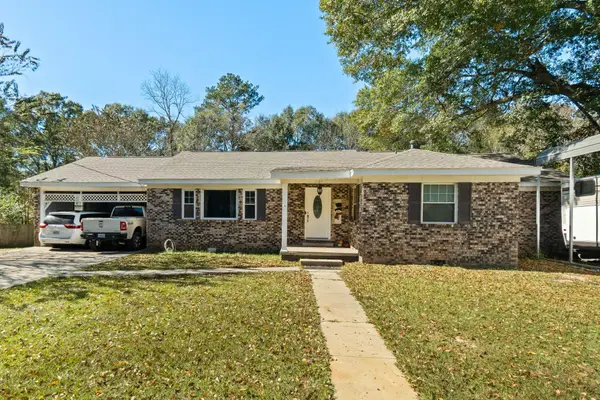 1121 Moselle Rd., Moselle, MS 39459