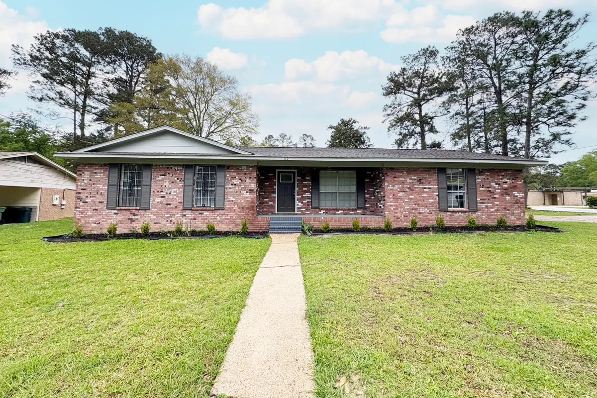 110 Southview Dr., Hattiesburg, MS 39401 - #1