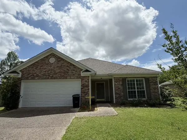 105 E. Ave., Ellisville, MS 39437