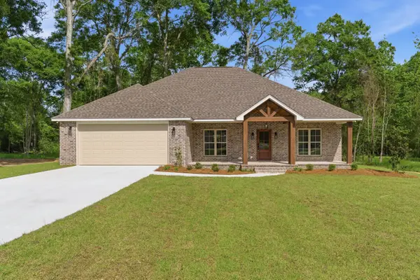 13 Brandi Ln., Sumrall, MS 39482