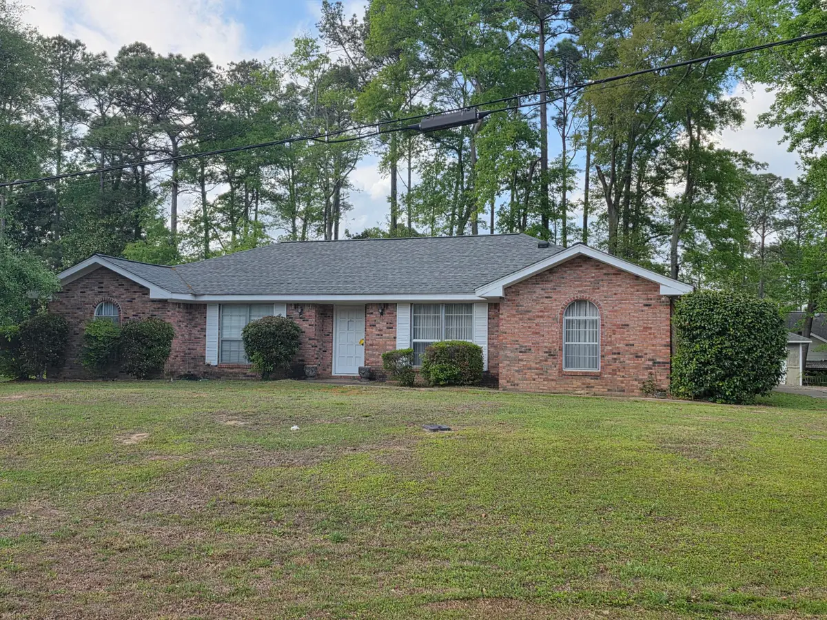 1006 Southeast, Hattiesburg, MS 39402 - #1