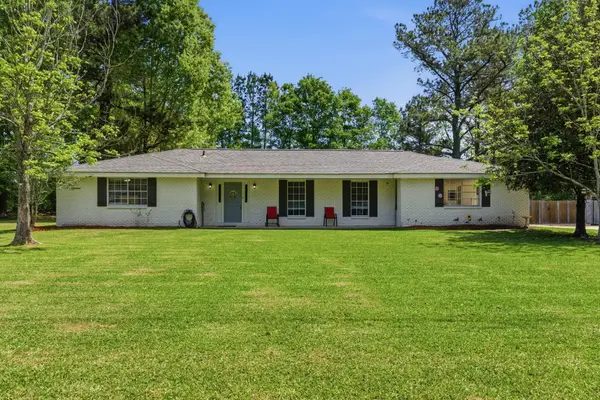 14 Beech Ln., Petal, MS 39465