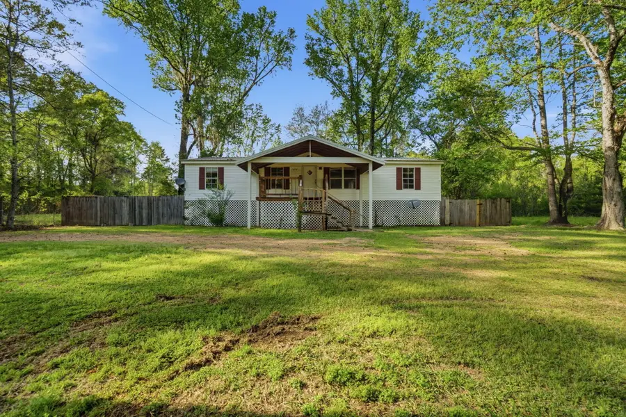 614 Jones Ln., Columbia, MS 39429 - #2