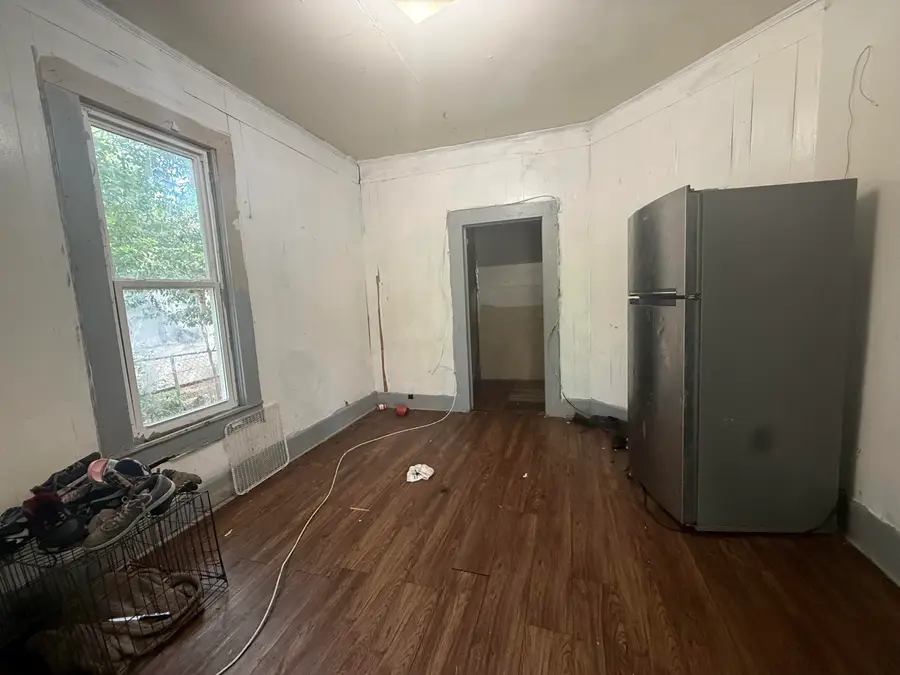 911 E Laurel Ave., Hattiesburg, MS 39401 - #3