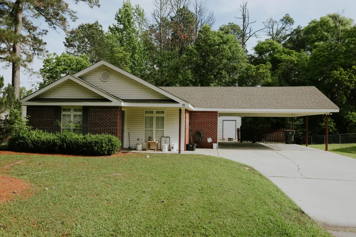 98 Parkwood Dr., Hattiesburg, MS 39402 - #1