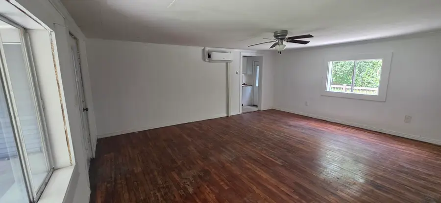 1433 Hendricks St., Columbia, MS 39429 - #3