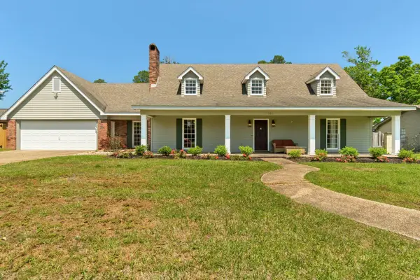 207 Comanche Dr., Hattiesburg, MS 39402