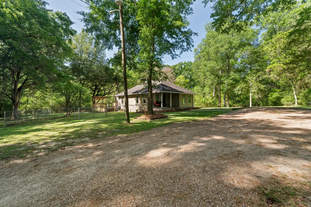 15 Paradise Ln., Hattiesburg, MS 39402 - #1