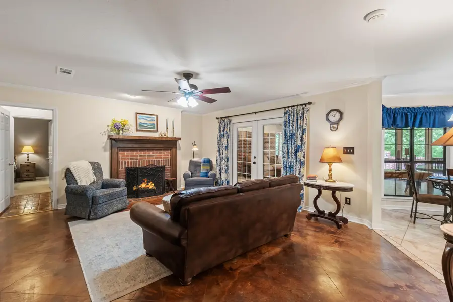 35 Pace Rd., Ellisville, MS 39437 - #3